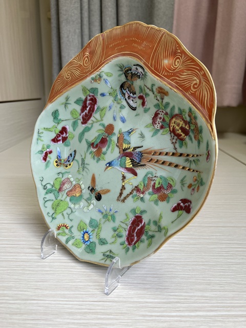 古玩陶瓷清嘉慶 精品細(xì)路冬青釉粉彩花果蟲(chóng)鳥(niǎo)蝶紋貝殼盤(pán)拍賣(mài)，當(dāng)前價(jià)格2000元