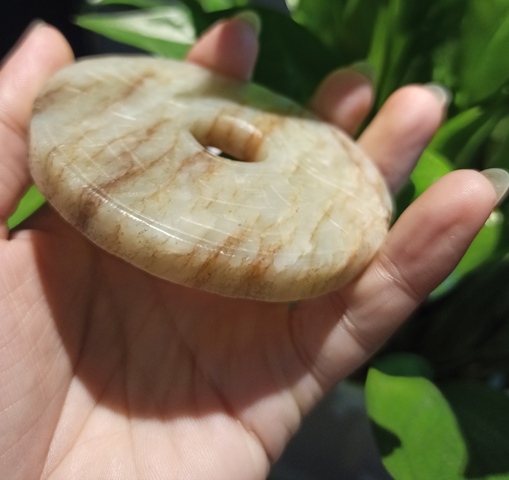 古玩玉器明代滿沁和田玉雕“魚化龍紋璧”拍賣,當前價格26800元