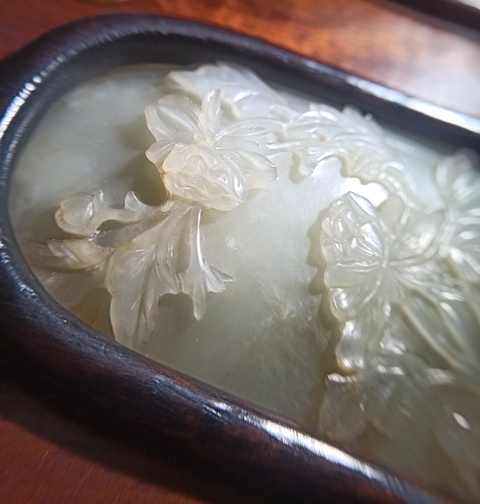 古玩玉器收藏級清代精工和田玉雕“花卉瓦佩”拍賣,當前價格25800元