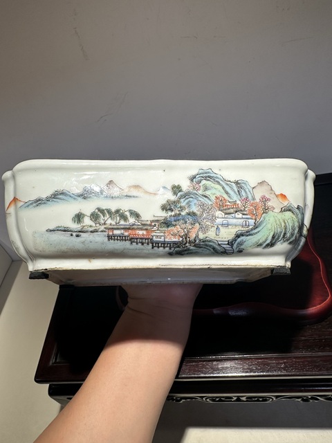 古玩陶瓷粉彩山水通景紋水仙盆真品鑒賞圖