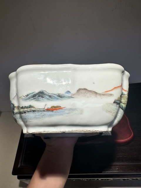 古玩陶瓷粉彩山水通景紋水仙盆真品鑒賞圖