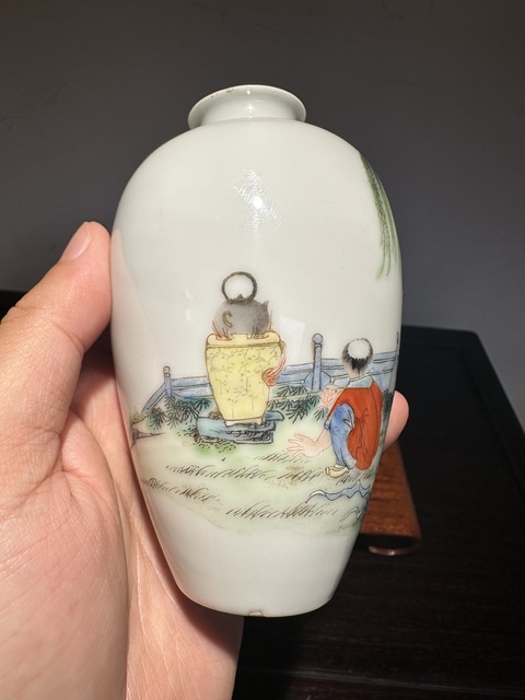 古玩陶瓷粉彩人物教子圖梅瓶真品鑒賞圖