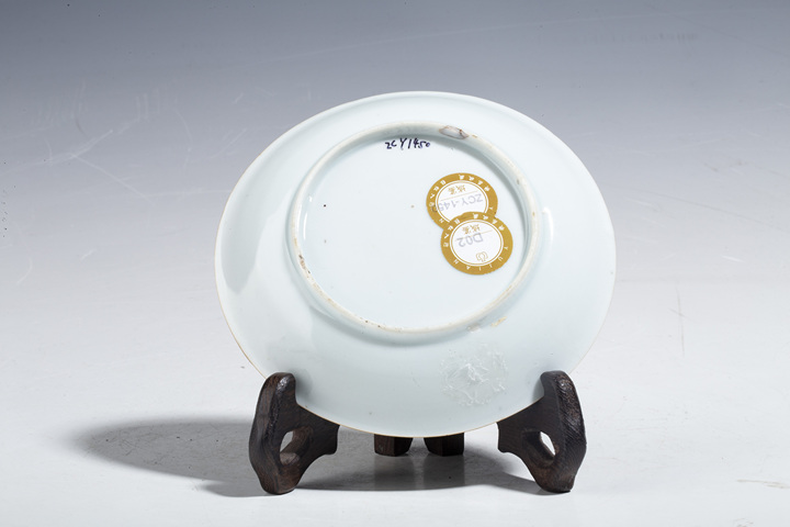 古玩陶瓷清康熙·青花礬紅描金花卉開窗山水紋碟拍賣，當前價格1200元