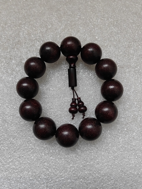 古玩雜項(xiàng)紫檀金星珠串拍賣,當(dāng)前價(jià)格298元