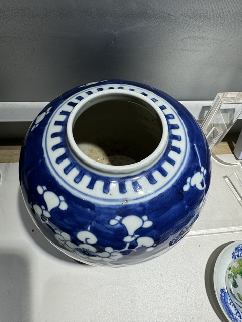 古玩陶瓷晚清·青花冰梅圖蓋罐拍賣，當前價格1600元