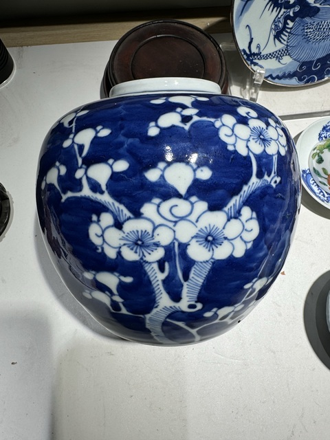 古玩陶瓷晚清·青花冰梅圖蓋罐拍賣，當前價格1600元