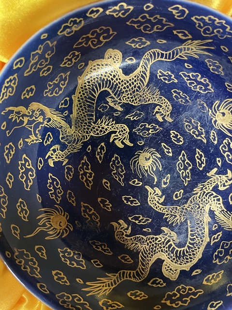 古玩陶瓷清代霽藍釉描金云龍趕珠紋盤拍賣，當前價格4500元