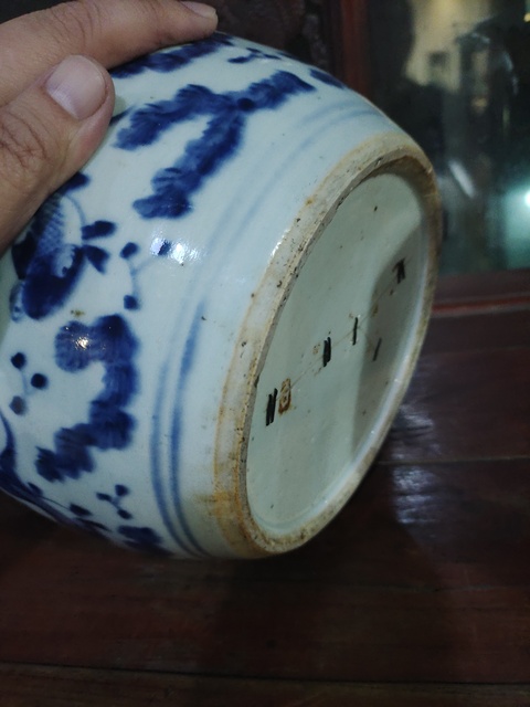 古玩陶瓷清中期青花魚藻紋粥罐拍賣，當(dāng)前價格480元