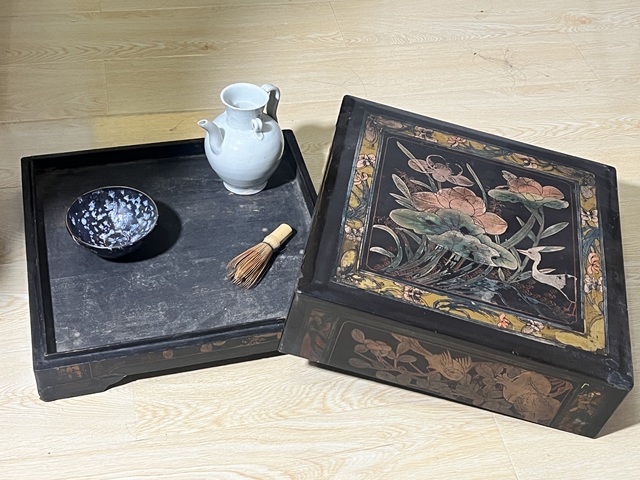 古玩雜項(xiàng)清代花鳥彩繪漆木盒拍賣,當(dāng)前價(jià)格5000元