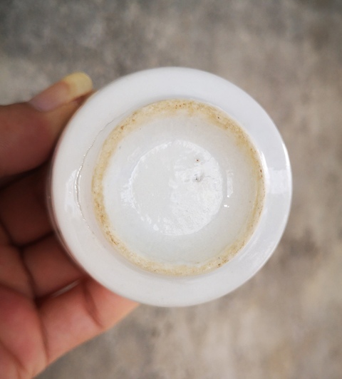 古玩陶瓷清代.甜白釉唇口杯（飲茶利器）拍賣，當前價格200元