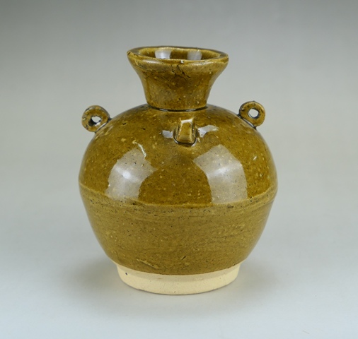 古玩陶瓷精品:明代茶葉末釉三系執(zhí)壺(1368年-1644年)拍賣,當(dāng)前價(jià)格468元
