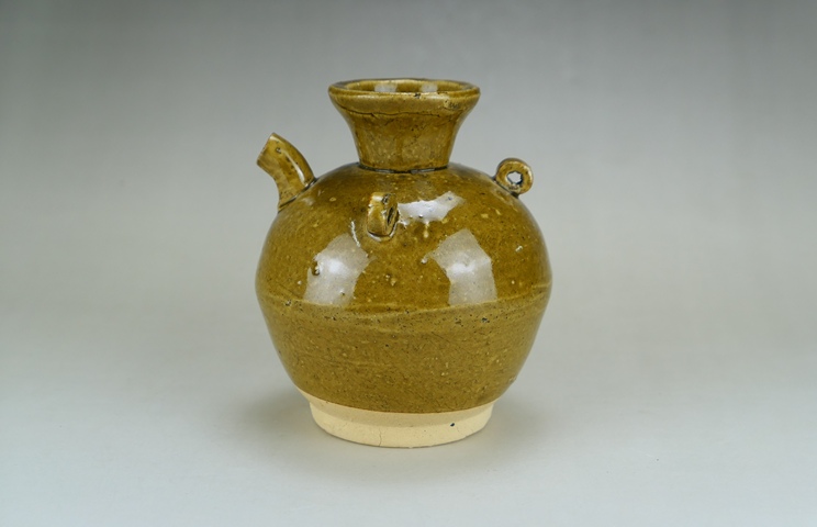 古玩陶瓷精品:明代茶葉末釉三系執(zhí)壺(1368年-1644年)拍賣,當(dāng)前價(jià)格468元
