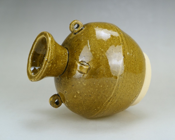 古玩陶瓷精品:明代茶葉末釉三系執(zhí)壺(1368年-1644年)拍賣,當(dāng)前價(jià)格468元