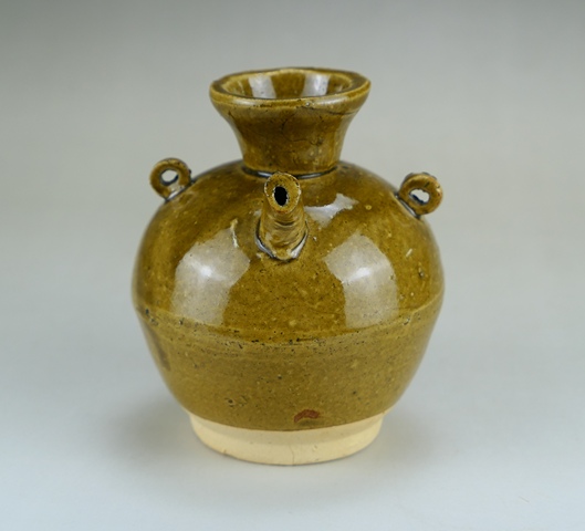 古玩陶瓷精品:明代茶葉末釉三系執(zhí)壺(1368年-1644年)拍賣,當(dāng)前價(jià)格468元