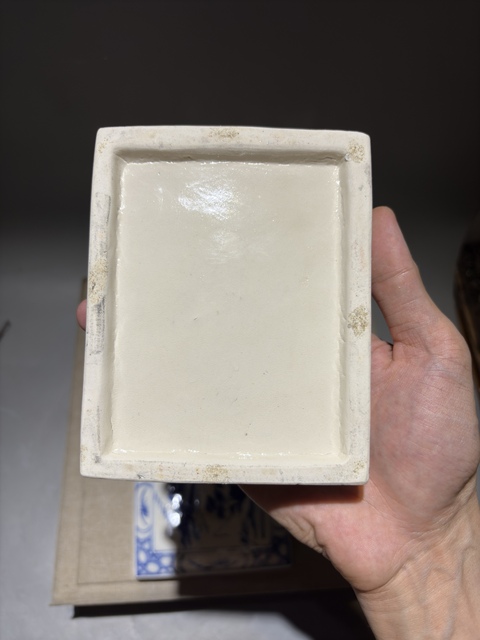 古玩陶瓷民國楓溪窯青花山水人物印盒拍賣，當前價格2200元