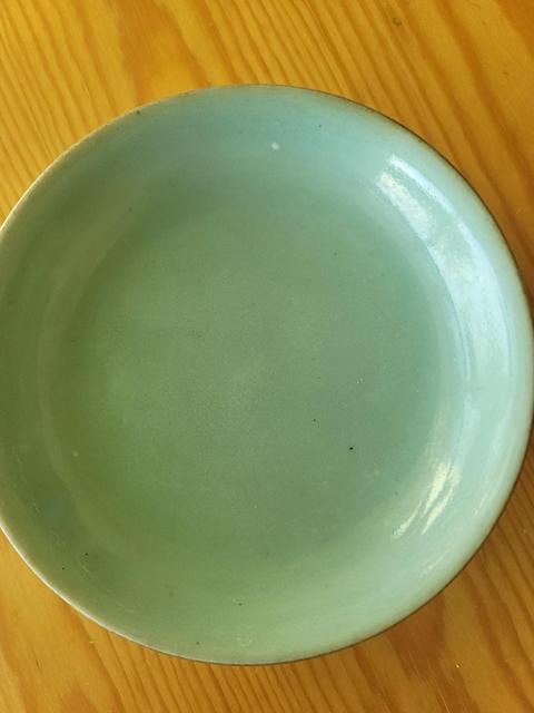 古玩陶瓷豆青釉盤拍賣，當前價格200元