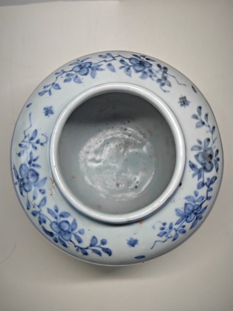 古玩陶瓷明正德青花團花紋罐拍賣，當(dāng)前價格20000元