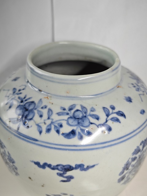 古玩陶瓷明正德青花團花紋罐拍賣，當(dāng)前價格20000元