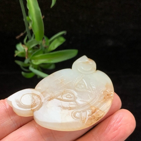 古玩玉器明清和田玉雕“虎面飾”拍賣，當前價格33000元