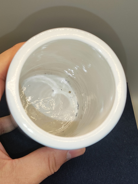 古玩陶瓷清末民國,山水紋青花哥釉筆筒拍賣,當前價格680元