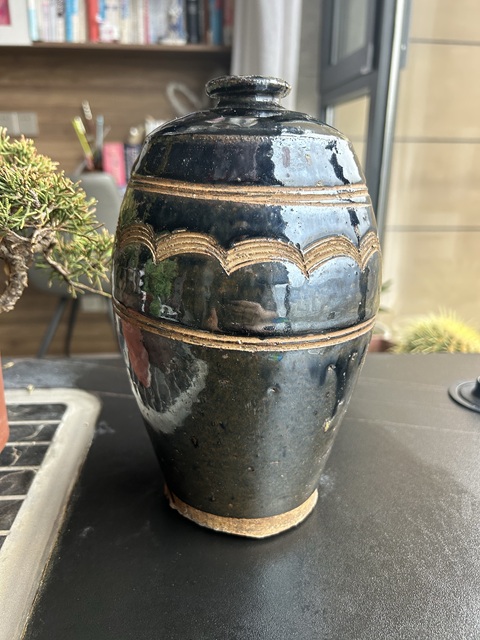 古玩陶瓷元末明初·黑釉刻水波紋梅瓶拍賣,當前價格4500元