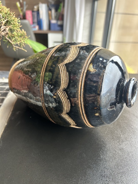 古玩陶瓷元末明初·黑釉刻水波紋梅瓶拍賣,當前價格4500元