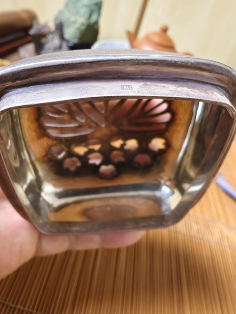 古玩陶瓷吉州窯系褐釉香爐拍賣，當(dāng)前價(jià)格7980元