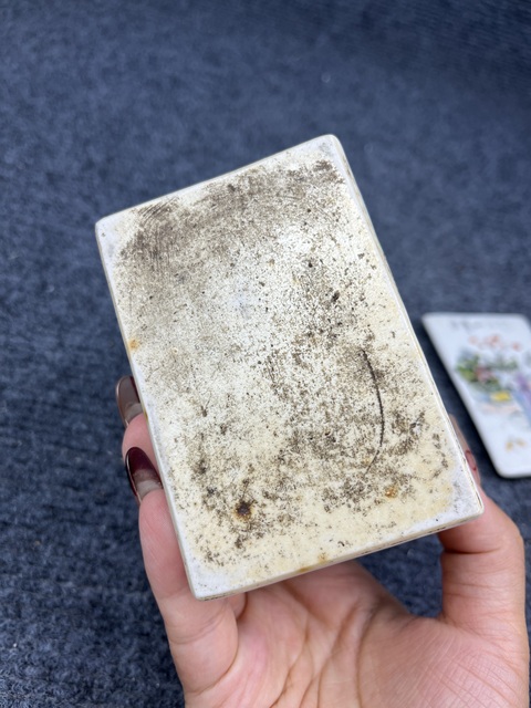 古玩陶瓷淺降彩山水人物博古花卉蓋盒拍賣,當(dāng)前價(jià)格1588元