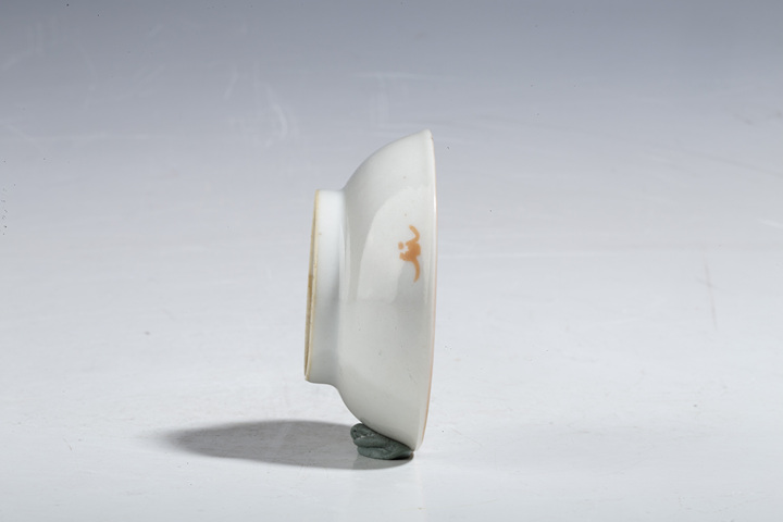 古玩陶瓷清同治·粉彩鳳凰仙鶴紋小碟拍賣，當(dāng)前價(jià)格2016元