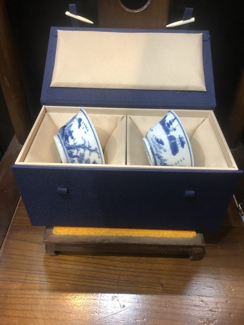 古玩陶瓷(精品品茗杯)清·康熙·訪友圖·青花品茗杯一對拍賣,當前價格2124元