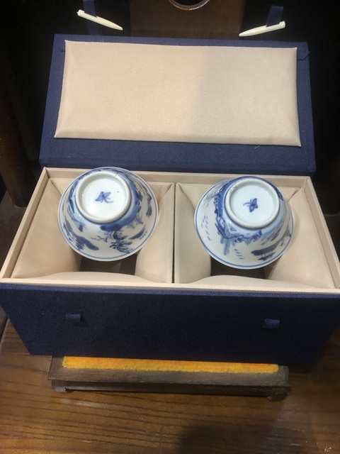 古玩陶瓷(精品品茗杯)清·康熙·訪友圖·青花品茗杯一對拍賣,當前價格2124元