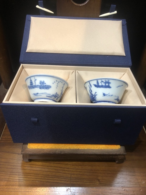 古玩陶瓷(精品品茗杯)清·康熙·訪友圖·青花品茗杯一對拍賣,當前價格0元