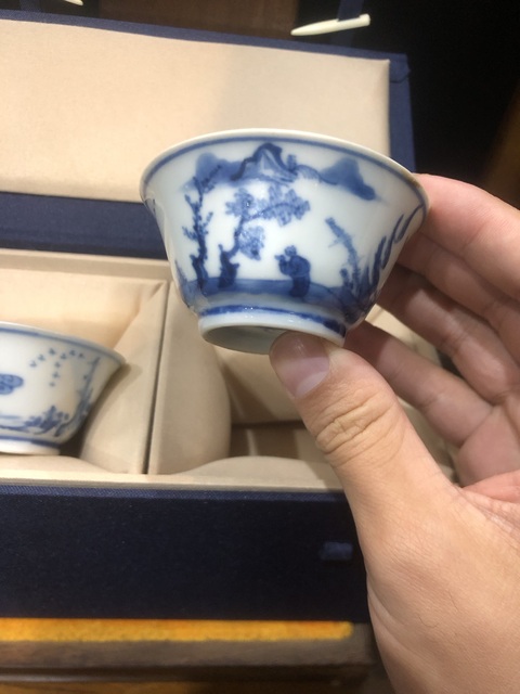 古玩陶瓷(精品品茗杯)清·康熙·訪友圖·青花品茗杯一對拍賣,當前價格0元