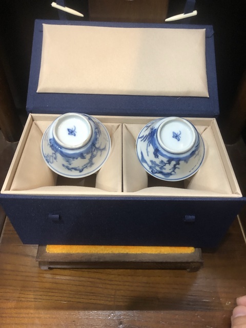 古玩陶瓷(精品品茗杯)清·康熙·訪友圖·青花品茗杯一對拍賣,當前價格0元