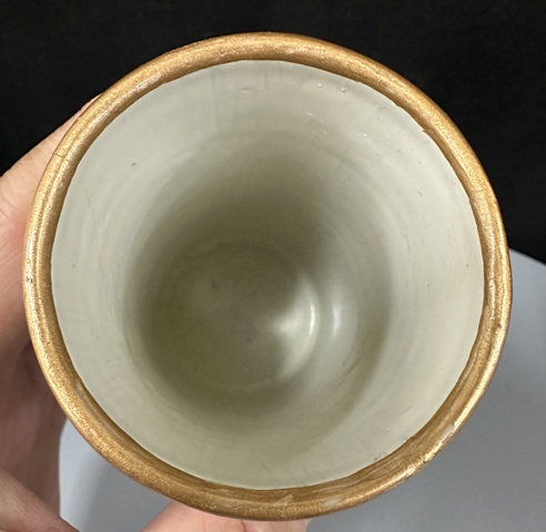 古玩陶瓷清同治-粉彩人物故事筆筒拍賣，當(dāng)前價(jià)格999元