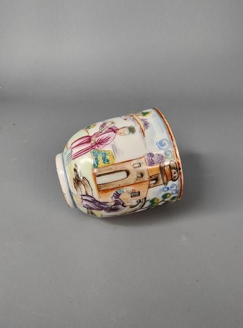 古玩陶瓷乾隆廣彩大人物杯拍賣,當(dāng)前價格0元