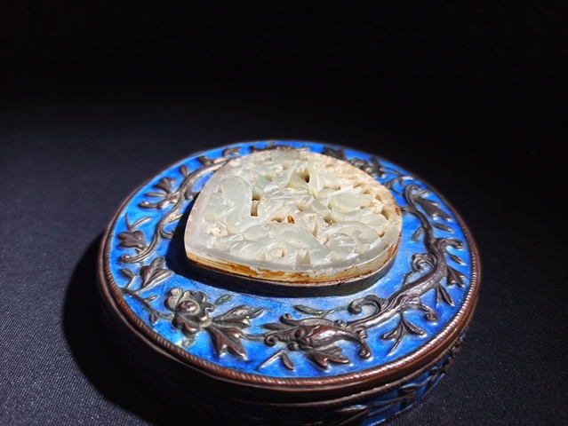 古玩玉器明代和田玉雕“龍紋帶板”拍賣，當前價格22000元