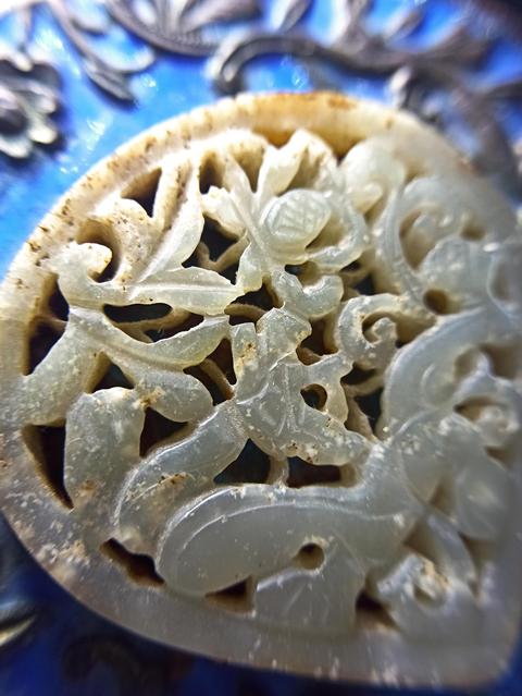 古玩玉器明代和田玉雕“龍紋帶板”拍賣，當前價格22000元