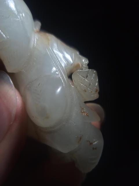 古玩玉器收藏級清代和田玉雕“漁翁得利”把件拍賣,當前價格28000元