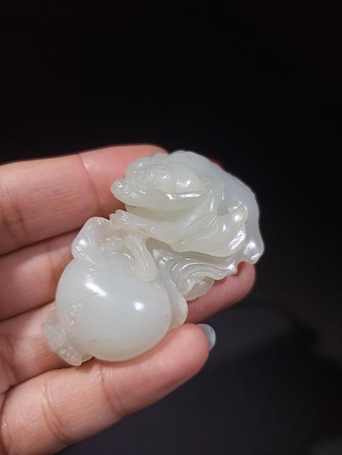 古玩玉器收藏級清代和田玉雕“多子多財(cái)”把件拍賣，當(dāng)前價(jià)格88000元