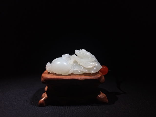 古玩玉器收藏級清代和田玉雕“多子多財(cái)”把件拍賣，當(dāng)前價(jià)格88000元