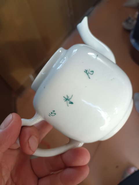 古玩陶瓷蜻蜓花卉紋執壺拍賣，當前價格385元