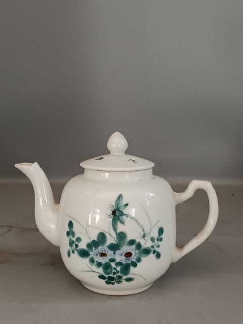 古玩陶瓷蜻蜓花卉紋執壺拍賣，當前價格385元