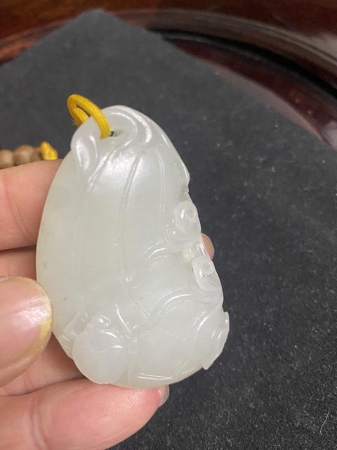 古玩玉器和田玉雕“瓜果墜”拍賣,當前價格980元