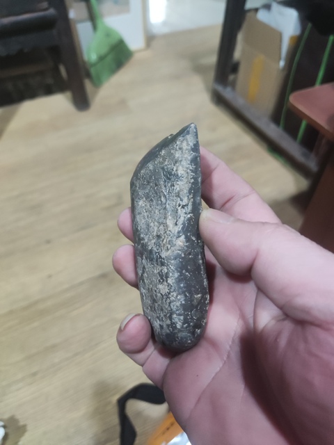 古玩玉器文化期石斧拍賣,當前價格228元