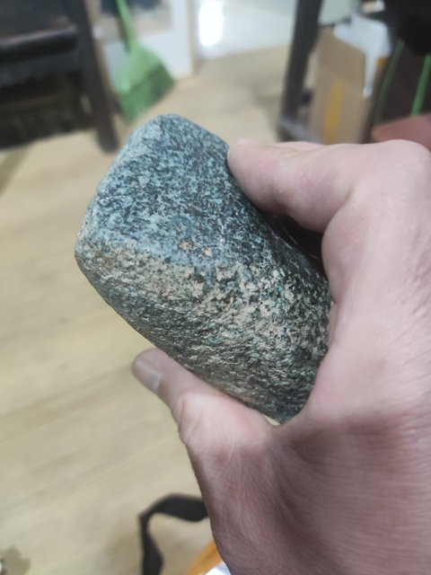 古玩玉器文化期石斧拍賣,當前價格228元