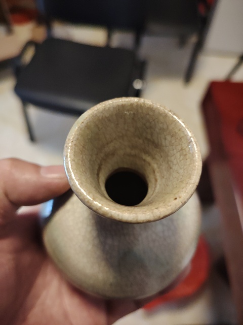 古玩陶瓷華寧窯白釉綠彩撇口瓶拍賣,當(dāng)前價(jià)格1200元