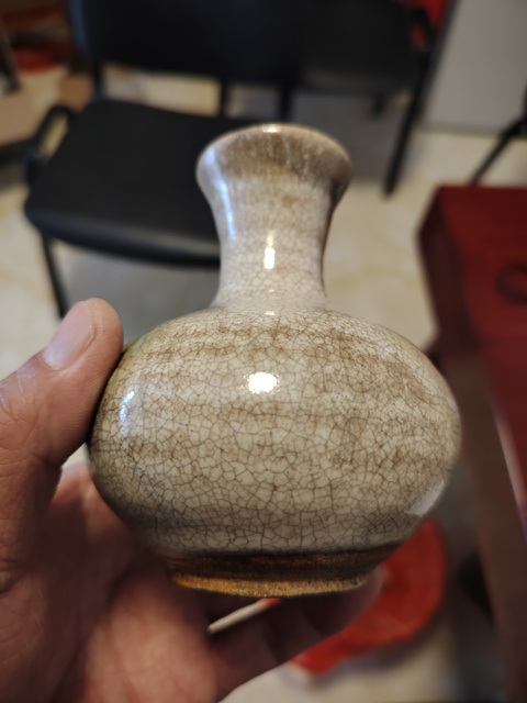 古玩陶瓷華寧窯白釉綠彩撇口瓶拍賣,當(dāng)前價(jià)格1200元