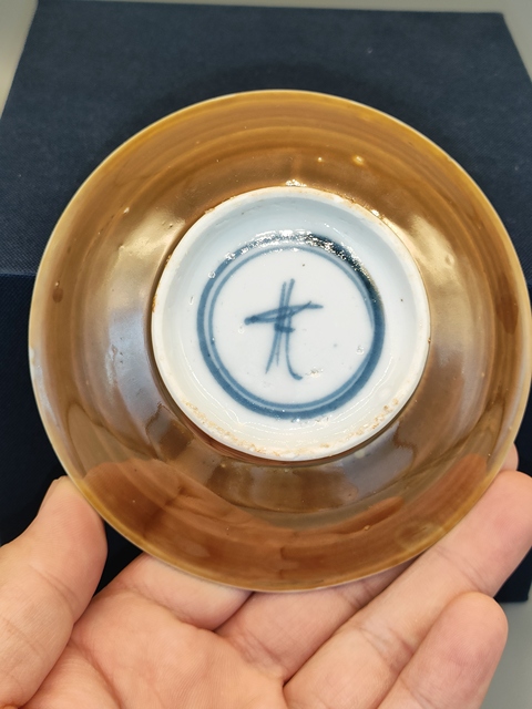 古玩陶瓷清康熙,外紫金釉內青花荷蓮紋盤拍賣,當前價格1300元