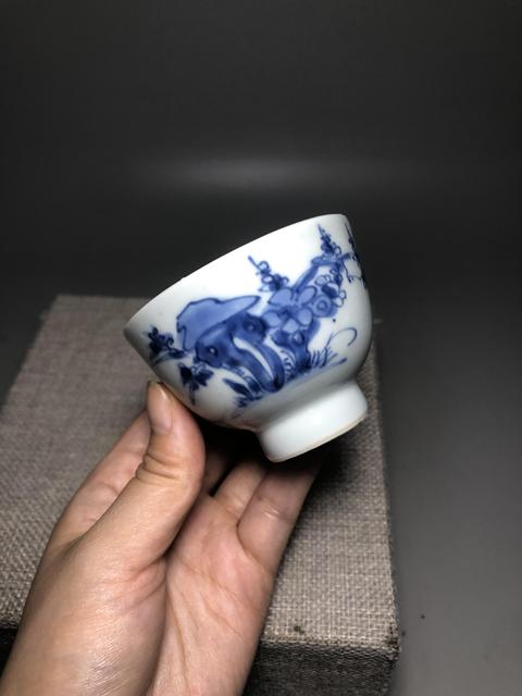 古玩陶瓷清康熙,青花洞石花卉紋杯拍賣,當前價格3000元